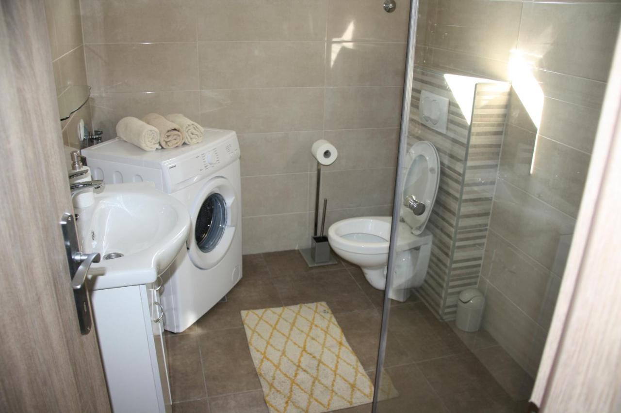 Lea Apartment Sibenik Luaran gambar