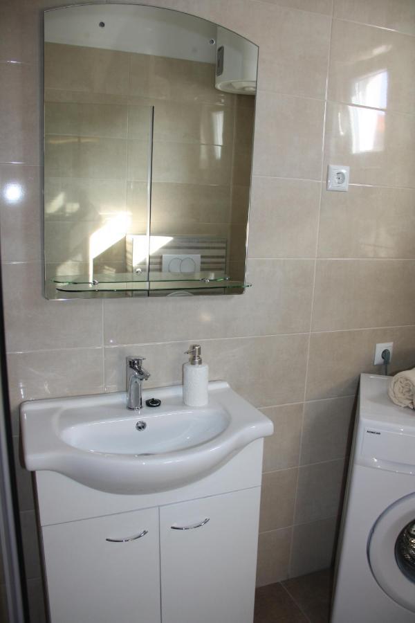 Lea Apartment Sibenik Luaran gambar