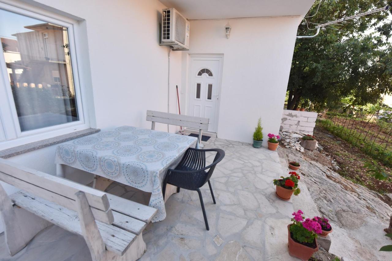 Lea Apartment Sibenik Luaran gambar