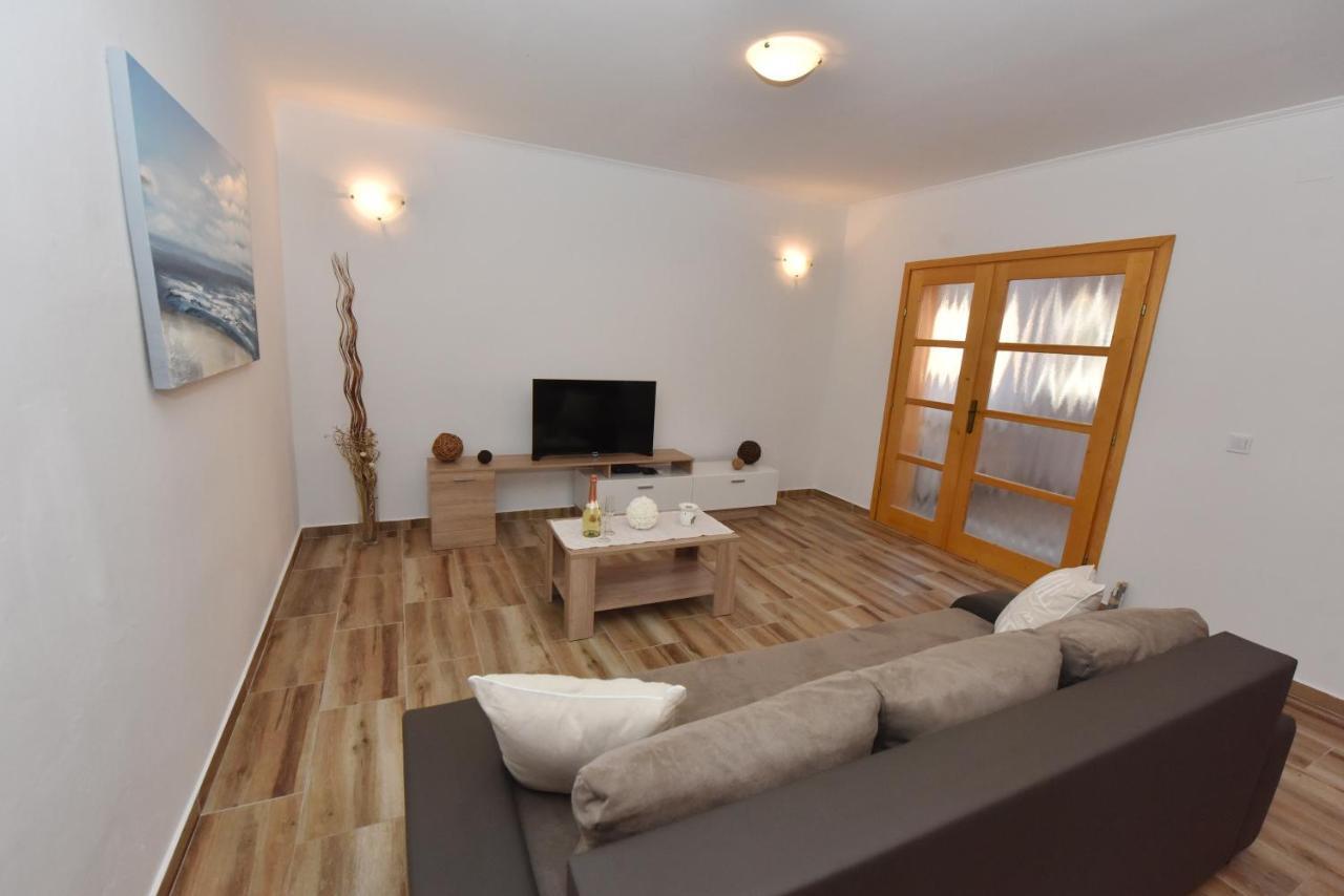 Lea Apartment Sibenik Luaran gambar