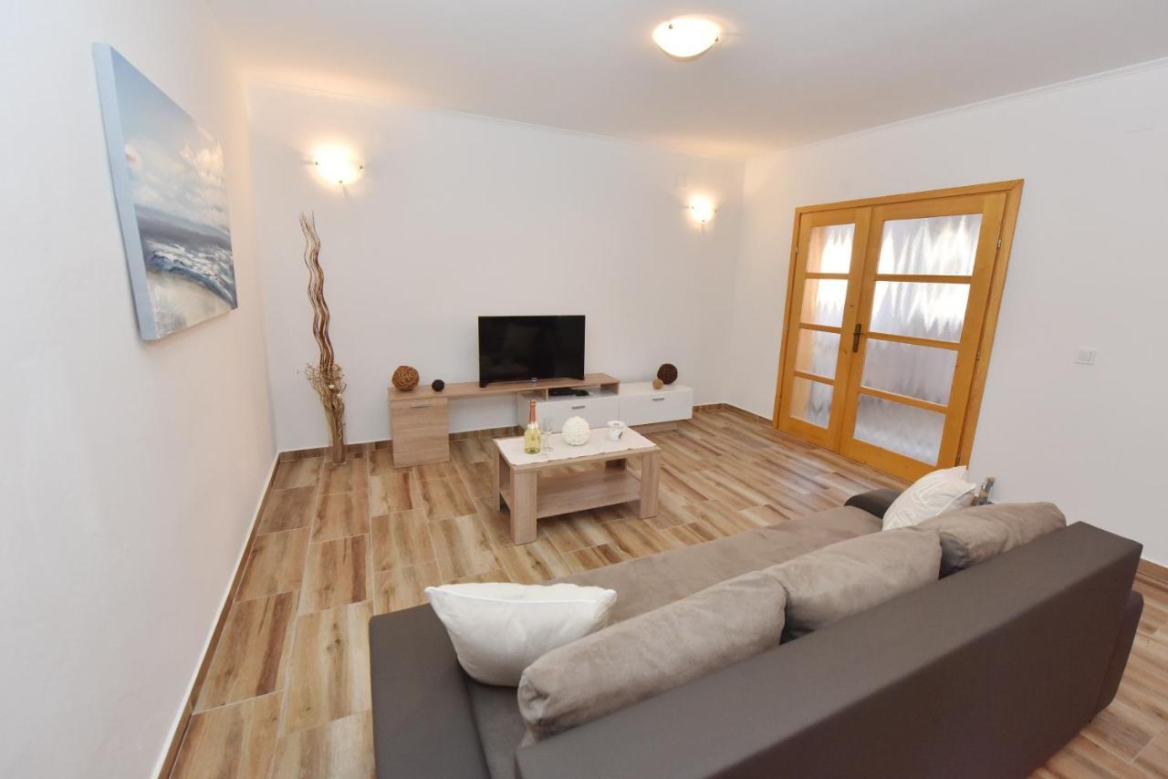 Lea Apartment Sibenik Luaran gambar