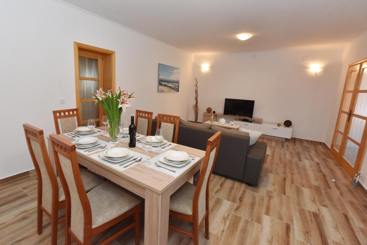 Lea Apartment Sibenik Luaran gambar