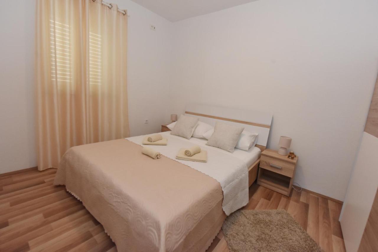 Lea Apartment Sibenik Luaran gambar