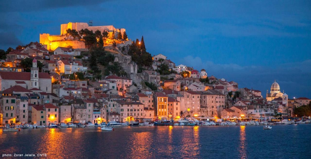 Lea Apartment Sibenik Luaran gambar